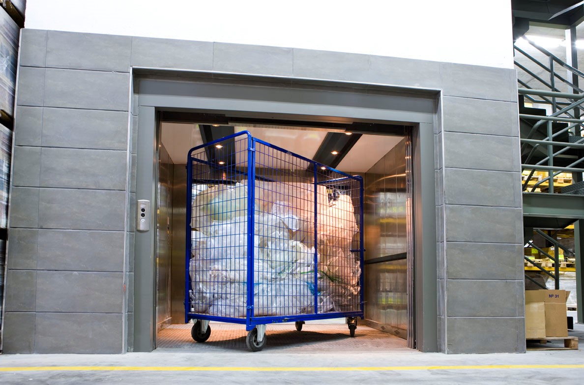 مصاعد البضائع